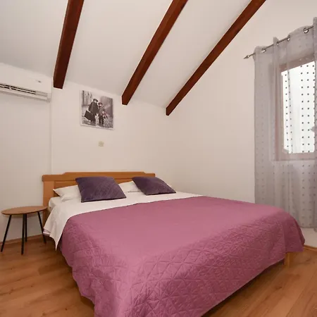 Apartman Marijana Biograd - Happy